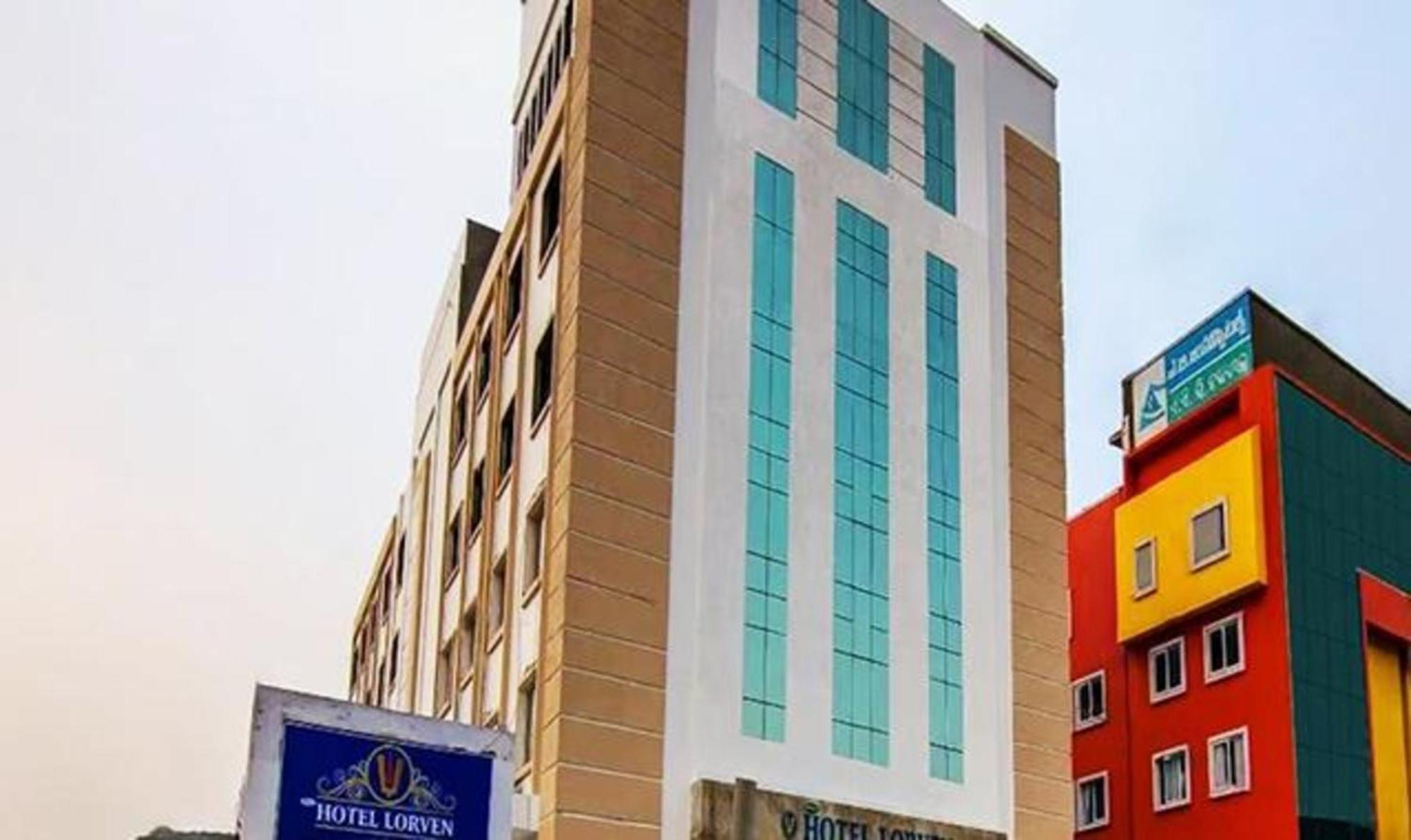 Capital O 16971 Hotel Lorven Visakhapatnam Zewnętrze zdjęcie