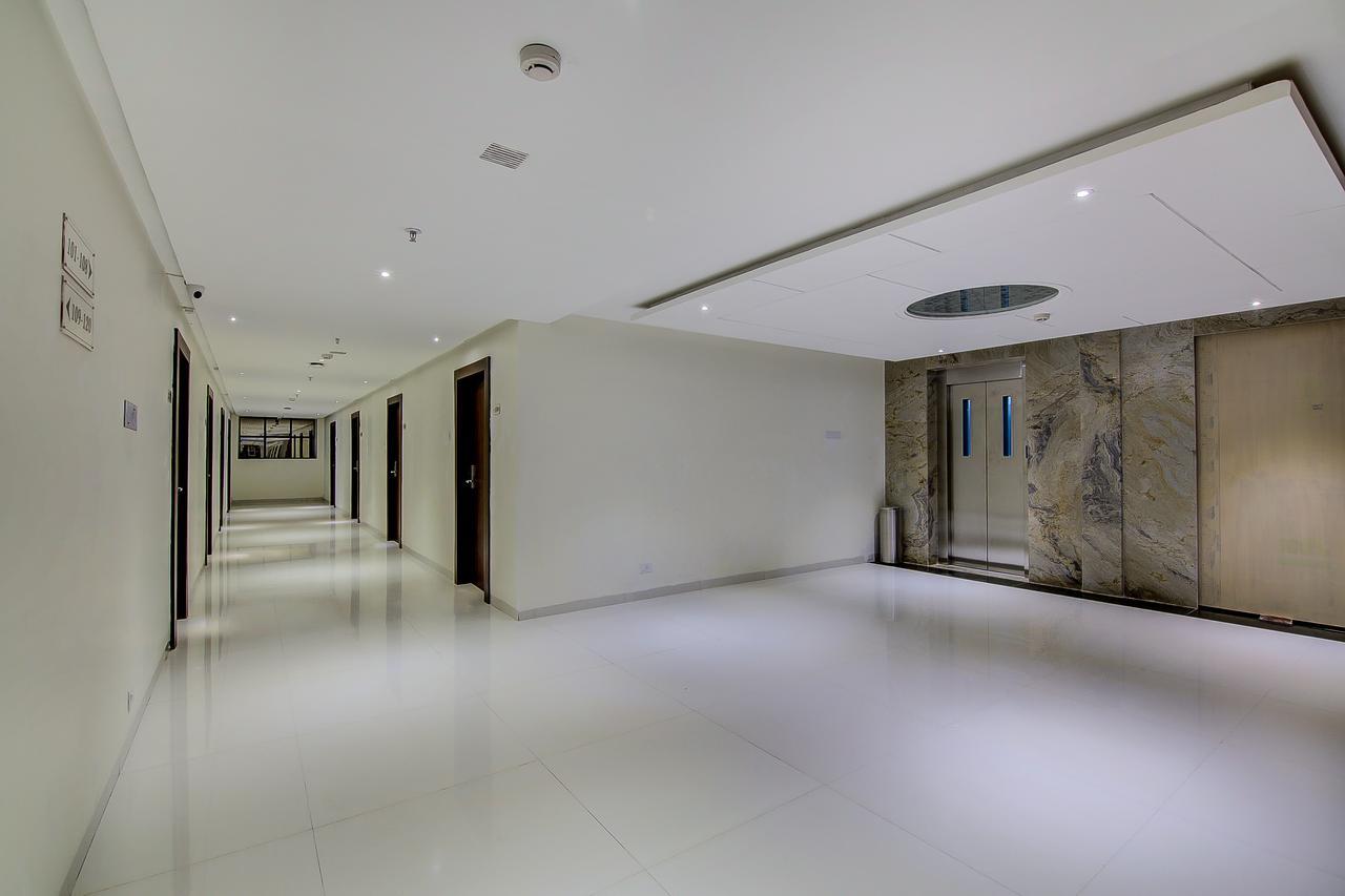 Capital O 16971 Hotel Lorven Visakhapatnam Zewnętrze zdjęcie
